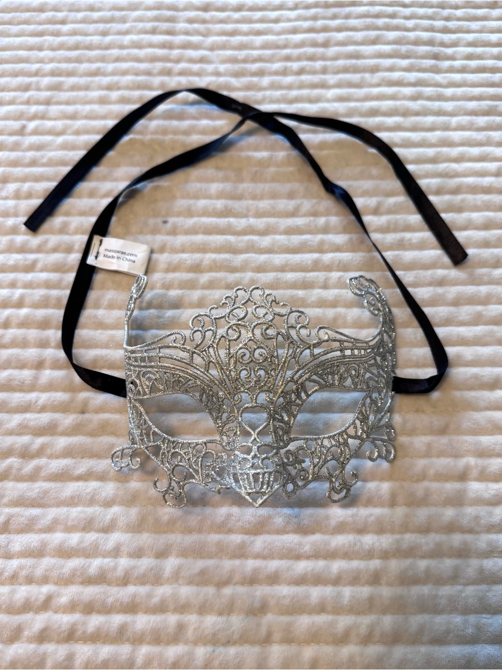 Silver Glitter Filigre Masquerade Mask with Black Ribbon